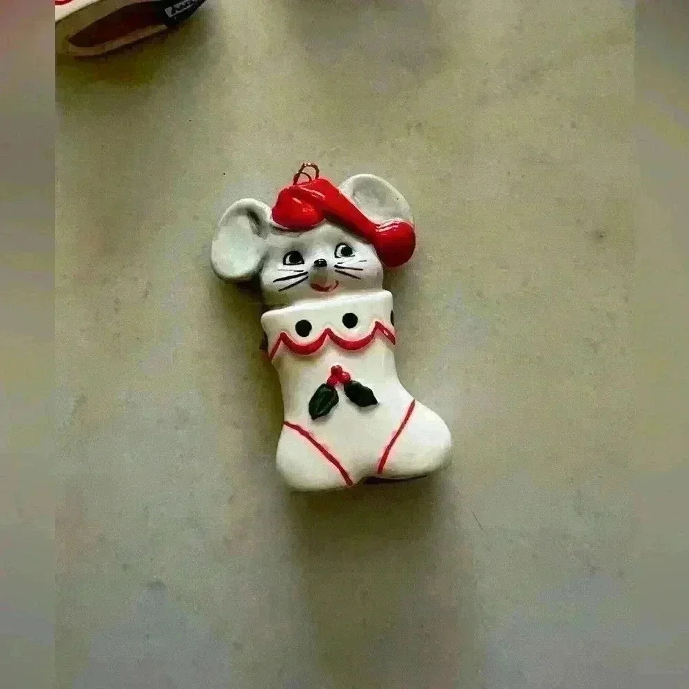 Vintage Inarco Made in Japan 1960’s Mouse in Stocking Ceramic  Tree  Ornament’s - Picture 5 of 6